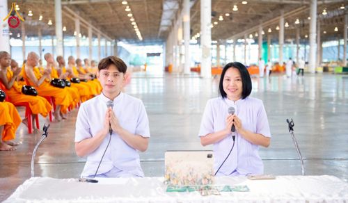 ภาพ No.276954:วันอาทิตย์ที่ 7 ธันวาคม พ.ศ. 2568 พิธีตักบาตรอาทิตย์ต้นเดือน ณ บ้านแก้วเรือนทองคุณยายฯ วัดพระธรรมกาย