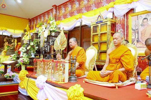 ภาพ No.260466:วันที่ 19 ตุลาคม พ.ศ. 2568 พิธีทอดกฐินสามัคคีทั่วไทย 30,000 วัด โดยคณะศิษยานุศิษย์ บูชาธรรม 81 ปี หลวงพ่อธัมมชโย ณ วัดเกาะไม้แดง จ.ฉะเชิงเทรา