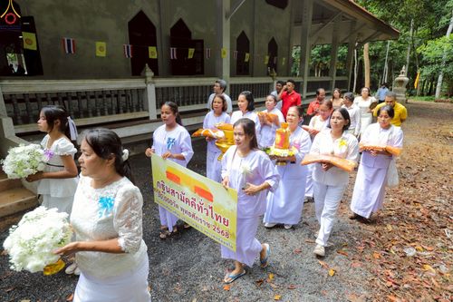 ภาพ No.265477:วันที่ 24 ตุลาคม พ.ศ. 2568 พิธีทอดกฐินสามัคคีทั่วไทย ณ วัดศานติไมตรี ต.ขุนทะเล  อ.เมือง จ.สุราษฎร์ธานี โดยคณะศิษยานุศิษย์ บูชาธรรม 81 ปี หลวงพ่อธัมมชโย