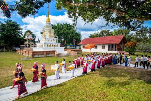 ภาพ No.99159:พิธีทอดกฐินสามัคคีทั่วไทย 5,000 วัด   ณ วัดศรีดงเย็น อ.ทุ่งหัวช้าง จ.ลำพูน วันที่ 22 พฤศจิกายน พ.ศ. 2566