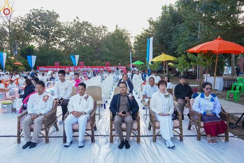 ภาพ No.123650:พิธีตักบาตรพระ ๑,๐๐๐ รูป ทำบุญครบรอบวัดห้วยตองสัก ๓๖ ปี วันเสาร์ที่ ๑๐ กุมภาพันธ์ พ.ศ. ๒๕๖๗ ณ วัดห้วยตองสัก อ.จอมทอง จ.เชียงใหม่