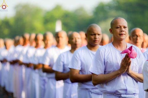 ภาพ No.103018:พิธีวันทาเจดีย์ พิธีเวียนประทักษิณ ธรรมทายาทชาวอินโดนีเซียกว่า 1,000 คน ณ มหาเจดีย์บุโรพุทโธ ประเทศอินโดนีเซีย ในวันที่ 19 ธันวาคม พ.ศ. 2566