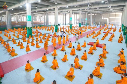 ภาพ No.80400:องค์กรภาคีเครือข่าย "บวร" จังหวัดปทุมธานี ศึกษาดูงานโครงการบรรพชาสามเณรฟื้นฟูพระพุทธศาสนาทั่วไทย ชมนิทรรศการ และสื่อนวัตกรรมพระพุทธศาสนาภาพยนต์ 3 มิติ - จักรวาลนฤมิต เรื่อง "พระสัมมาสัมพุทธเจ้า พระบรมศาสดาเอกของโลก" วันศุกร์ที่ 28 เมษายน พ.ศ.2566