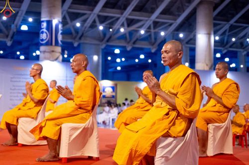 ภาพ No.207969:พิธีฉลองชัยชิตังเม สวดธัมมจักกัปวัตนสูตร ครบ 7,117,001,250 จบ ในวันมาฆบูชา วันพุธที่ 12 กุมภาพันธ์ พ.ศ. 2568 ณ วัดพระธรรมกาย จังหวัดปทุมธานี