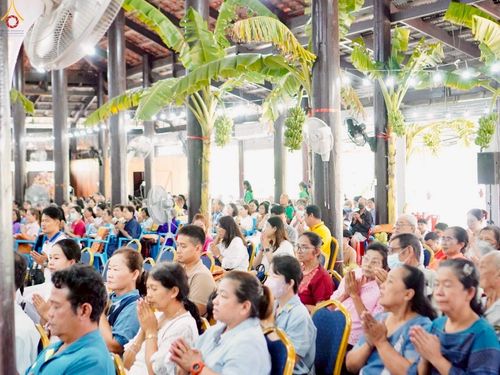 ภาพ No.252106:วันที่ 11 ตุลาคม พ.ศ. 2568 พิธีทอดกฐินสามัคคีทั่วไทย 30,000 วัด โดยคณะศิษยานุศิษย์ บูชาธรรม 81 ปี หลวงพ่อธัมมชโย ณ วัดหนองสองห้อง อ.บ้านแพ้ว จ.สมุทรสาคร