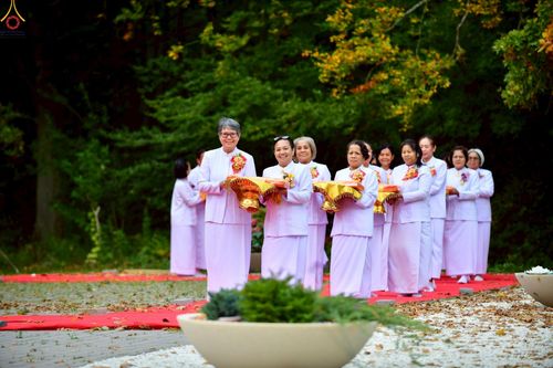 ภาพ No.257349:วันที่ 11 ตุลาคม พ.ศ. 2568 พิธีทอดกฐินสามัคคี  เพื่องานเผยแผ่พระพุทธศาสนา วิชชาธรรมกายสู่ชาวท้องถิ่น ณ วัดพระธรรมกายคอร์ซัวร์ ลุสท์สโกว  ประเทศเดนมาร์ก 