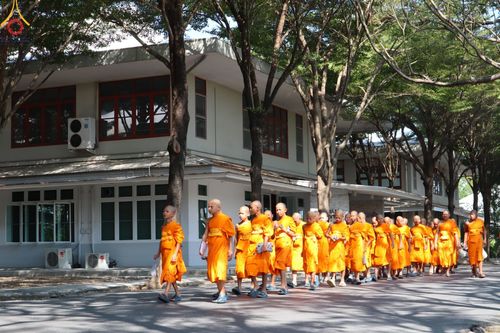 ภาพ No.177331:พิธีถวายภัตตาหารเมนูสวรรค์ และพิธีบุพเปตพลี ครั้งที่ 158 ร่วมอุทิศบุญแด่หมู่ญาติที่ล่วงลับไปแล้ว และสืบทอดอายุพระพุทธศาสนา ณ วัดพระธรรมกาย วันที่ 30 พฤศจิกายน พ.ศ.2567 (วันพระ แรม 15 ค่ำ เดือน 12)