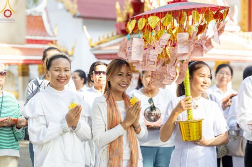 ภาพ No.196787:พิธีทอดผ้าป่าทำนุบำรุงศาสนสถาน ณ วัดโพธิ์เอน ต.บางขุนกอง อ.บางกรวย จ.นนทบุรี ในโครงการธรรมยาตรา กตัญญูบูชา มหาปูชนียาจารย์ พระมงคลเทพมุนี(สด จนฺทสโร) พระผู้ปราบมาร อนุสรณ์สถาน 7 แห่ง ปีที่ 13 วันที่ 17 มกราคม พ.ศ. 2568