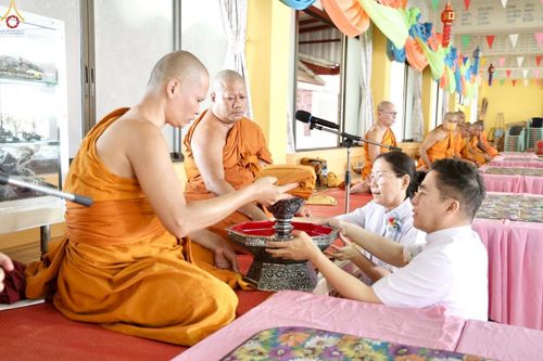 ภาพ No.269448:วันที่ 8 ตุลาคม พ.ศ. 2568 พิธีทอดกฐินสามัคคีทั่วไทย ณ วัดนราภิรมย์ อำเภอบางเลน จังหวัดนครปฐม โดยคณะศิษยานุศิษย์ บูชาธรรม 81 ปี หลวงพ่อธัมมชโย