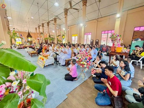 ภาพ No.259583:วันที่ 19 ตุลาคม พ.ศ. 2568 พิธีทอดกฐินสามัคคีทั่วไทย 30,000 วัด โดยคณะศิษยานุศิษย์ บูชาธรรม 81 ปี หลวงพ่อธัมมชโย ณ วัดบ้านระกาศ อ.บางบ่อ จ.สมุทรปราการ