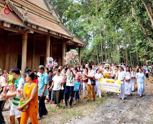 ภาพ No.177050:พิธีทอดกฐิน ณ วัดกรุงราษฎร์บำรุง จ.ปราจีนบุรี ในโครงการทอดกฐินสามัคคีทั่วไทย 30,000 วัด บูชาธรรม 80 ปี หลวงพ่อธัมมชโย โดยคณะศิษยานุศิษย์วัดพระธรรมกาย วันที่ 15 พฤศจิกายน พ.ศ. 2567