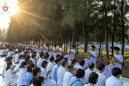 ภาพ No.135265:พิธีปลงผม ธรรมทายาท ระดับอุดมศึกษา รุ่นที่ 51 ภาคฤดูร้อน ณ วัดพระธรรมกาย จ.ปทุมธานี วันเสาร์ที่ 6 เมษายน พ.ศ. 2567