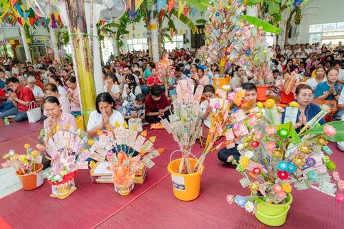 ภาพ No.163923:โครงการกฐินสามัคคีทั่วไทย 30,000 วัด บูชาธรรม 80 ปี หลวงพ่อธัมมชโย โดย คณะศิษยานุศิษย์วัดพระธรรมกาย ณ วัดหนองคล้า อ. ศรีราชา จ.ชลบุรี วันที่ 20 ตุลาคม พ.ศ. 2567