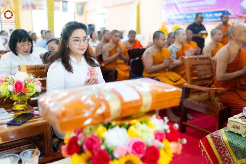 ภาพ No.173607:พิธีทอดกฐิน ณ วัดสุ่งเจริญ จ.ฉะเชิงเทรา ในโครงการกฐินสามัคคีทั่วไทย 30,000 วัด บูชาธรรม 80 ปี หลวงพ่อธัมมชโย โดยคณะศิษยานุศิษย์วัดพระธรรมกาย วันที่ 27 ตุลาคม พ.ศ. 2567