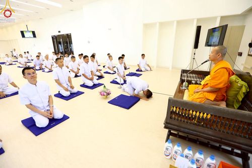 ภาพ No.223108:วันที่ 2 -10 พฤษภาคม พ.ศ. 2568 พิธีตัดปอยผม ปลงผม พิธีขอขมาลาอุปสมบทอุทิศชีวิต ของอุบาสก พิสิทธิ์ หมื่นแกล้ว  ณ วัดพระธรรมกาย