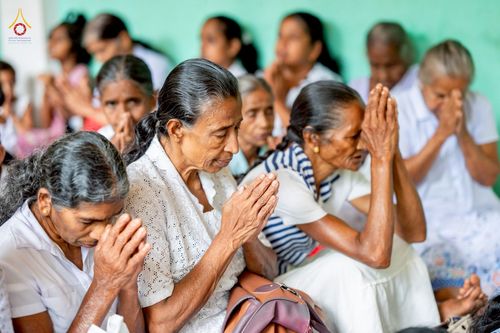 ภาพ No.264437:วันที่ 23 ตุลาคม พ.ศ. 2568 พิธีทอดกฐินสมทบ วัดกัลยาณมิตรต่างประเทศ  บูชาธรรม 81 ปี หลวงพ่อธัมมชโย  ณ วัดศรีอโรคา รามายา , วัดศรีธรรมราชา , วัดเปรดีปะกันเด วิหารายา ในเมืองมาตะเล ประเทศศรีลังกา 