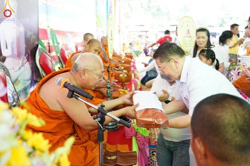 ภาพ No.96902:พิธีทอดกฐินสามัคคีทั่วไทย 5,000 วัด ณ วัดถ้ำเขาแหลม จ.กาญจนบุรี วันที่ 12 พฤศจิกายน พ.ศ. 2566