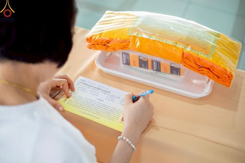 ภาพ No.213229:วันศุกร์ที่ 28 มีนาคม พ.ศ. 2568 (วันพระ แรม 15 ค่ำ เดือน 4) พิธีบุพเปตพลี ครั้งที่ 161 ร่วมอุทิศบุญแด่หมู่ญาติที่ล่วงลับไปแล้ว และสืบทอดอายุพระพุทธศาสนา ณ หอฉันคุณยายอาจารย์ฯ วัดพระธรรมกาย