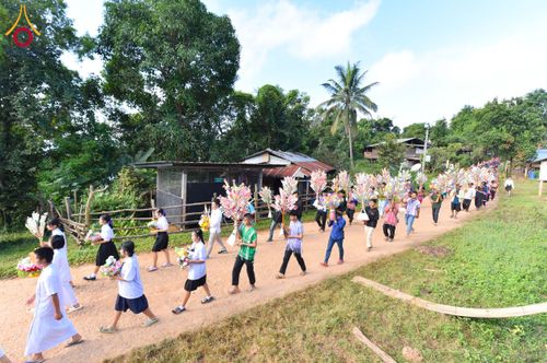 ภาพ No.175584:พิธีทอดกฐิน วัดพระธรรมจาริกบ้านต่อปล้าคี ตำบลแม่สอง อำเภอท่าสองยาง จังหวัดตาก ในโครงการกฐินสามัคคีทั่วไทย 30,000 วัด บูชาธรรม 80 ปี หลวงพ่อธัมมชโย โดยคณะศิษยานุศิษย์วัดพระธรรมกาย วันที่ 15 พฤศจิกายน พ.ศ. 2567