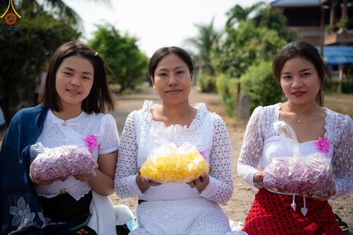 ภาพ No.119976:พิธีต้อนรับพระธรรมยาตรา ในโครงการธรรมยาตรา กตัญญูบูชา มหาปูชนียาจารย์ พระมงคลเทพมุนี(สด จนฺทสโร) พระผู้ปราบมาร อนุสรณ์สถาน 7 แห่ง ปีที่ 12 วันที่ 28 มกราคม พ.ศ. 2567 ณ วัดพระธรรมกาย จ.ปทุมธานี