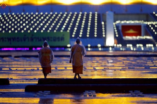 ภาพ No.244168:วันที่ 7 กันยายน พ.ศ. 2568 พิธีจุดประทีป วันครูผู้ค้นพบวิชชาธรรมกาย ณ ลานธรรมฯ และวิหารคด วัดพระธรรมกาย