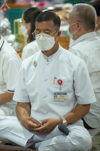 ภาพ No.115431:พิธีตักบาตรฉลองพระใหม่ ในโครงการอุปสมบทหมู่บูชาธรรม 115 ปี คุณยายอาจารย์มหารัตนอุบาสิกาจันทร์ ขนนกยูง วันที่ 19  มกราคม พ.ศ. 2567 ณ มหารัตนวิหารคด วัดพระธรรมกาย