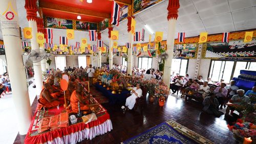 ภาพ No.183327:พิธีทอดกฐิน ณ วัดสำนักสงฆ์ห้วยเสือ จ.ราชบุรี ในโครงการทอดกฐินสามัคคีทั่วไทย 30,000 วัด บูชาธรรม 80 ปี หลวงพ่อธัมมชโย โดยคณะศิษยานุศิษย์วัดพระธรรมกาย วันที่ 20 ตุลาคม พ.ศ. 2567