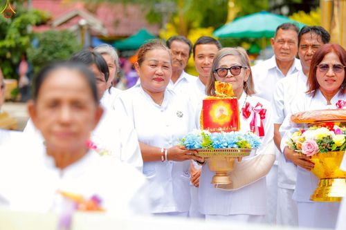 ภาพ No.257130:วันที่ 17 ตุลาคม พ.ศ. 2568 พิธีทอดกฐินสามัคคีทั่วไทย 30,000 วัด โดยคณะศิษยานุศิษย์ บูชาธรรม 81 ปี หลวงพ่อธัมมชโย ณ วัดนิคมพัฒนาราม ต.นิคมพัฒนา อ.มะนัง จ.สตูล