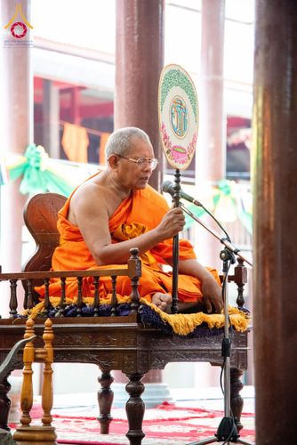 ภาพ No.175194:พิธีทอดกฐิน วัดแรก จ.เพชรบุรี ในโครงการกฐินสามัคคีทั่วไทย 30,000 วัด บูชาธรรม 80 ปี หลวงพ่อธัมมชโย โดยคณะศิษยานุศิษย์วัดพระธรรมกาย วันที่ 14 พฤศจิกายน พ.ศ. 2567