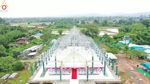 ภาพ No.146529:พิธีทอดผ้าป่าสร้างหลังคาอาคาร 80 ปี หลวงพ่อธัมมชโย ณ ศูนย์ปฎิบัติธรรมวิหารแดง จังหวัดสระบุรี วันอาทิตย์ที่ 28 กรกฎาคม พ.ศ. 2567