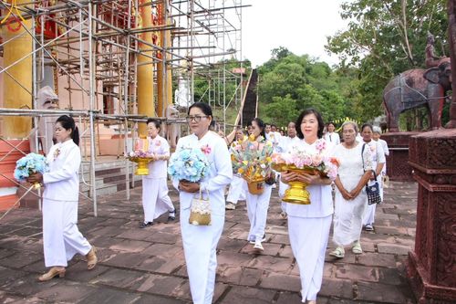 ภาพ No.163943:โครงการกฐินสามัคคีทั่วไทย 30,000 วัด บูชาธรรม 80 ปี หลวงพ่อธัมมชโย โดย คณะศิษยานุศิษย์วัดพระธรรมกาย ณ วัดเฉลิมราษฎร์ อ.กุยบุรี จ.ประจวบคีรีขันธ์ วันที่ 20 ตุลาคม พ.ศ. 2567