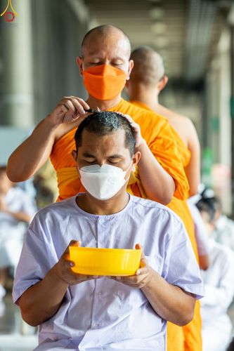 ภาพ No.87025:พิธีตัดปอยผมและปลงผมนาคธรรมทายาท ในโครงการอุปสมบทหมู่บูชาธรรม 106 ปี วันครูผู้ค้นพบวิชชาธรรมกาย ในวันอาทิตย์ที่ 3 กันยายน พ.ศ. 2566 ณ วัดพระธรรมกาย