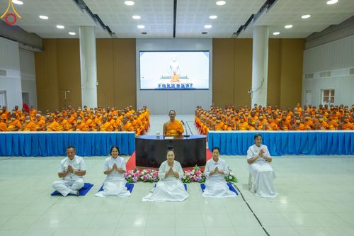 ภาพ No.123539:พิธีถวายสลากภัต แด่พระภิกษุสงฆ์ เพื่อโครงการธรรมยาตรา กตัญญูบูชา มหาปูชนียาจารย์ พระมงคลเทพมุนี (สด จนฺทสโร) พระผู้ปราบมาร อนุสรณ์สถาน 7 แห่ง ปีที่ 12 ระหว่างวันที่ 2 - 31 มกราคม พ.ศ.2567