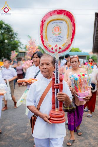 ภาพ No.177511:พิธีทอดกฐิน ณ วัดอำภาผล ต.บ้านใหม่ อ.ครบุรี จ.นครราชสีมา ในโครงการทอดกฐินสามัคคีทั่วไทย 30,000 วัด บูชาธรรม 80 ปี หลวงพ่อธัมมชโย โดยคณะศิษยานุศิษย์วัดพระธรรมกาย วันที่ 5 พฤศจิกายน พ.ศ. 2567