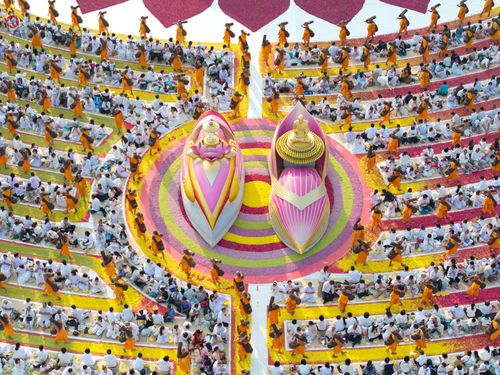 ภาพ No.299730:วันที่ 18 มกราคม พ.ศ. 2569 พิธีต้อนรับพระธรรมยาตรา (ภาพชุดที่ 2) ณ อนุสรณ์สถานลำดับที่ 5  สถานที่เผยแผ่วิชชาธรรมกายครั้งแรก อนุสรณ์สถานบางปลา วัดบางปลา อำเภอบางเลน จังหวัดนครปฐม ในโครงการธรรมยาตรา กตัญญูบูชา มหาปูชนียาจารย์ พระมงคลเทพมุนี(สด จนฺทสโร) พระ