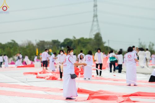 ภาพ No.119865:V.19 แกล้วกล้า การเตรียมงาน เก็บงาน การรับบุญของเจ้าหน้าที่หน่วยงานต่างๆ เพื่อโครงการธรรมยาตรา กตัญญูบูชามหาปูชนียาจารย์ พระมงคลเทพมุนี (สด จนฺทสโร) พระผู้ปราบมาร อนุสรณ์สถาน 7 แห่ง ปีที่ 12 ระหว่างวันที่ 2 - 31 มกราคม พ.ศ.2567