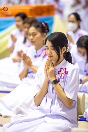 ภาพ No.134492:พิธีทอดผ้าป่าสมทบ มหาสังฆทาน 10,000 วัด ทั่วไทย วันอาทิตย์ต้นเดือนที่ 7 เมษายน พ.ศ.2567 ณ ห้องแก้วสารพัดนึก 1 สภาธรรมกายสากล  วัดพระธรรมกาย จ.ปทุมธานี