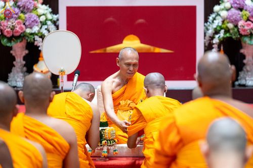 ภาพ No.156853:พิธีบรรพชาอุปสมบท ธรรมทายาท โครงการอุปสมบทหมู่บูชาธรรมครบรอบ 107 ปี วันครูผู้ค้นพบวิชชาธรรมกาย ณ โบสถ์พระไตรปิฏก วัดพระธรรมกาย วันเสาร์ที่ 14 กันยายน พ.ศ. 2567