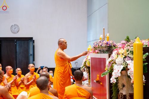 ภาพ No.141522:พิธีบรรพชาอุปสมบท โครงการอุปสมบทหมู่รุ่นผู้บริหาร รุ่นที่ 14 โครงการอุปสมบทหมู่ธรรมทายาท ระดับอุดมศึกษา รุ่นที่ 51 ภาคฤดูฝน ณ โบสถ์พระไตรปิฎก วัดพระธรรมกาย ในวันเสาร์ที่ 15 มิถุนายน พ.ศ. 2567