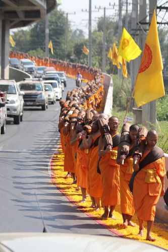 ภาพ No.5790:ประมวลภาพธุดงค์ธรรมชัย ปีที่ 2 วันที่ 2 มกราคม พ.ศ.2556