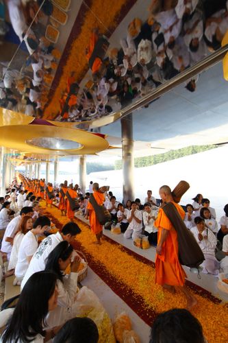 ภาพ No.5830:ประมวลภาพธุดงค์ธรรมชัย ปีที่ 2 วันที่ 2 มกราคม พ.ศ.2556