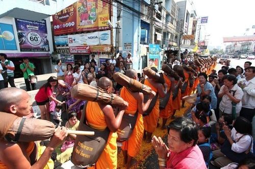 ภาพ No.6894:ประมวลภาพธุดงค์ธรรมชัย ปีที่ 2 วันที่ 14 มกราคม พ.ศ.2556