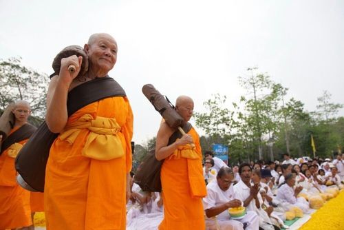 ภาพ No.7923:ประมวลภาพธุดงค์ธรรมชัย ปีที่ 2 วันที่ 27 มกราคม พ.ศ.2556
