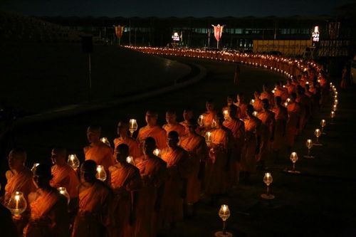 ภาพ No.8070:วันมาฆบูชา 2556 ณ วัดพระธรรมกาย