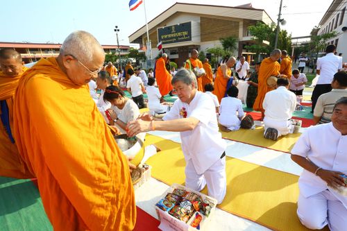 ภาพ No.8240:พิธีถวายสังฆทานแด่คณะสงฆ์ 323 วัด ใน 4 จังหวัดภาคใต้ ครั้งที่ 90