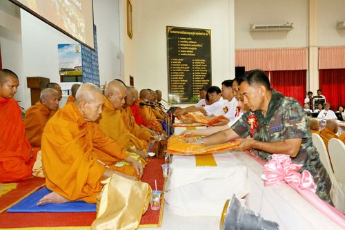 ภาพ No.8244:พิธีถวายสังฆทานแด่คณะสงฆ์ 323 วัด ใน 4 จังหวัดภาคใต้ ครั้งที่ 90