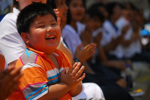 ภาพ No.8332:พิธีอัญเชิญรูปหล่อทองคำ พระมงคลเทพมุนี (สด จนฺทสโร) ประดิษฐาน ณ วัดสองพี่น้อง (พระอารามหลวง) จ.สุพรรณบุรี ประจำวันจันทร์ที่ 25 มีนาคม พ.ศ.2556