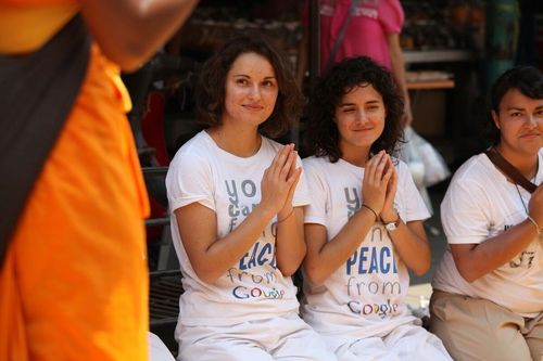 ภาพ No.8413:พิธีอัญเชิญรูปหล่อทองคำ พระมงคลเทพมุนี (สด จนฺทสโร) ประดิษฐาน ณ วัดสองพี่น้อง (พระอารามหลวง) จ.สุพรรณบุรี วันอังคารที่ 26 มีนาคม พ.ศ.2556