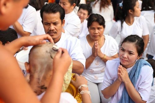 ภาพ No.8537:พิธีตัดปอยผมโครงการอบรมสามเณร "หน่อแก้วเปรียญธรรม"