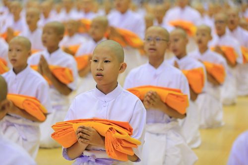 ภาพ No.8486:พิธีบรรพชาอุปสมบทหมู่ 3 โครงการ